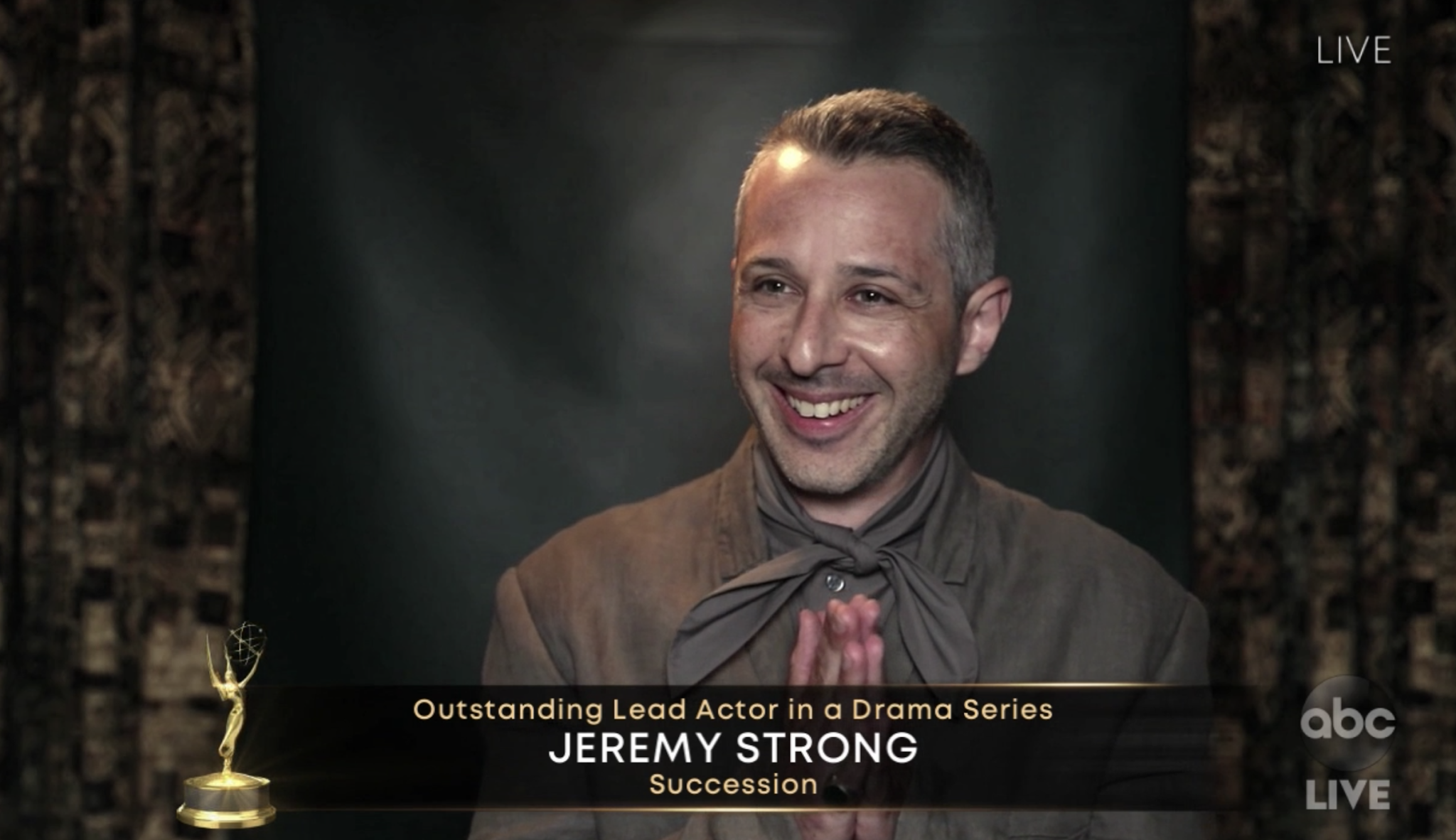 Jeremy Strong, yes or yes? 