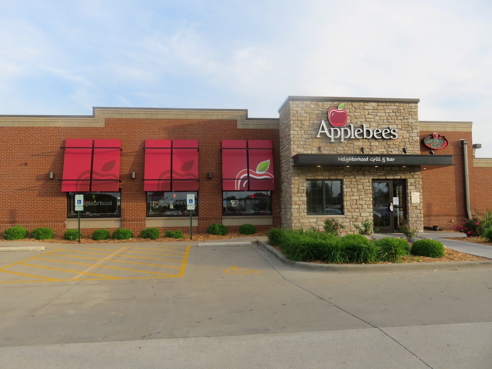 Big Daddy Dave Ended up at Applebee’s in Springfield Illinois