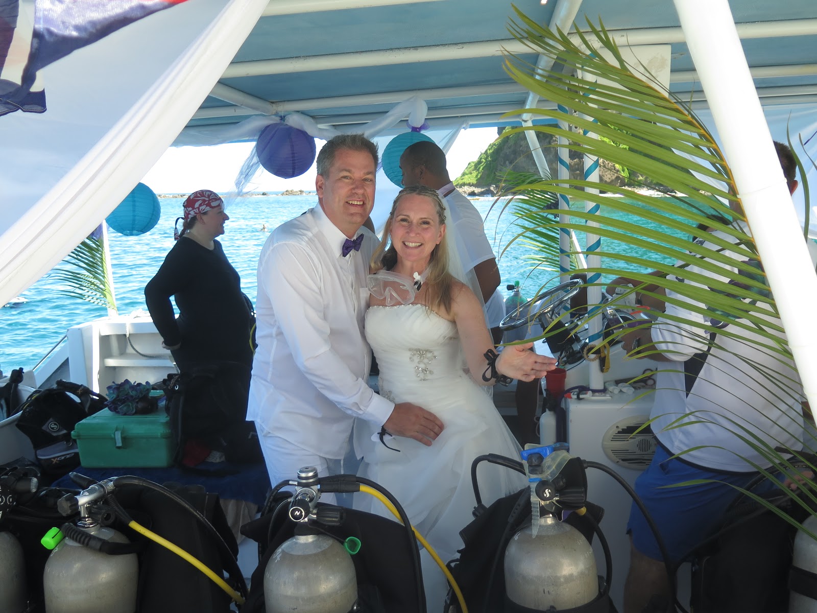 The Bride Was All In White Including Her Fins And Mask Underwater First For St Lucia
