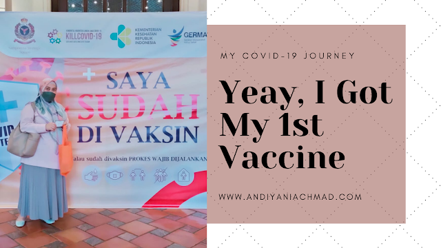Vaksin Sinovac Pertama