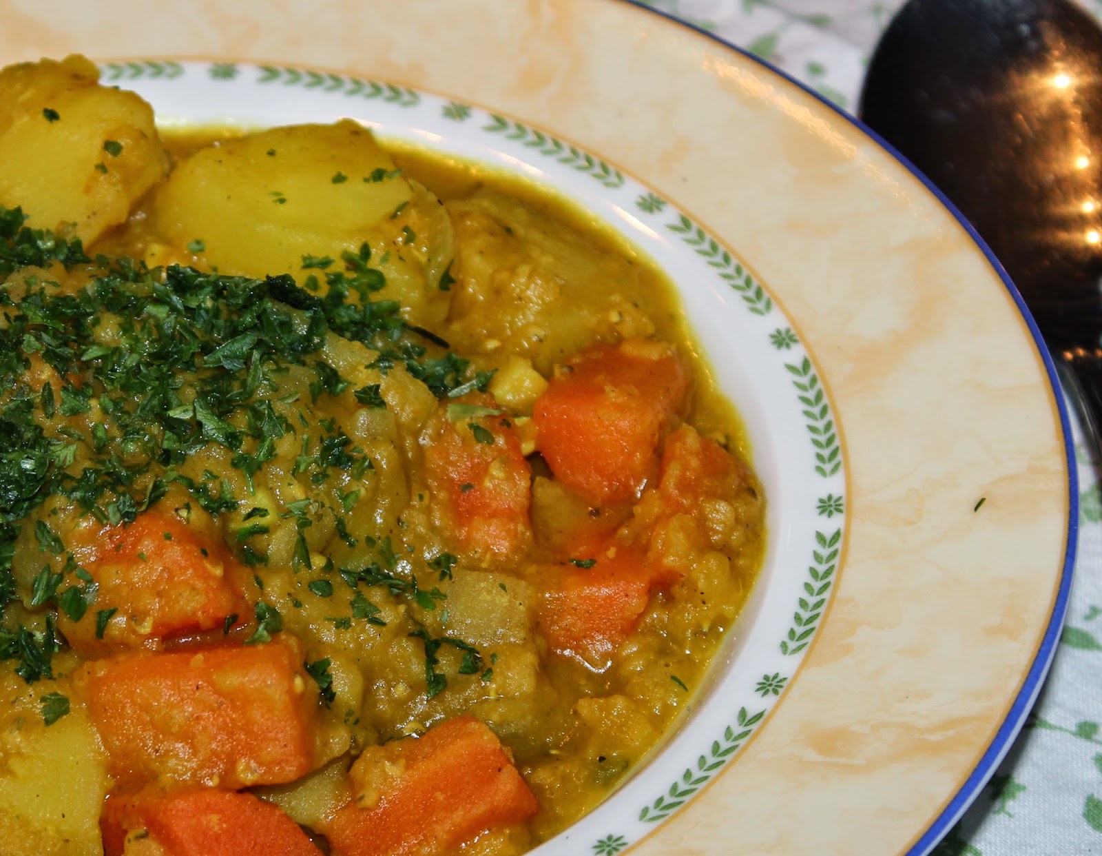 Schöne Rezepte: Kartoffel-Möhren-Linsen-Curry