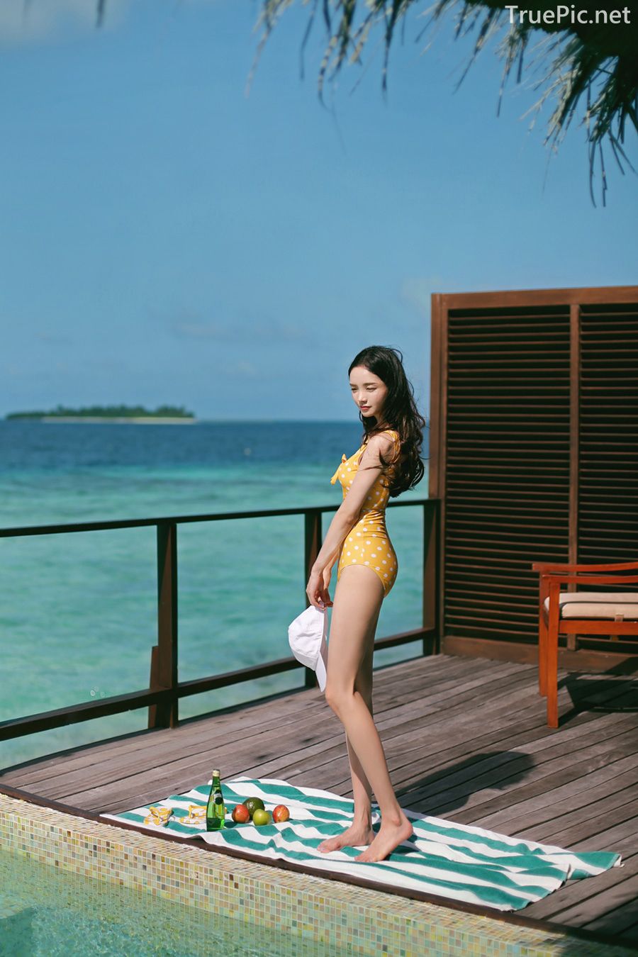 Korean fashion model Jeong Hee - Everyone once a monokini - Picture 21