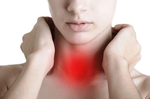9 συμπτώματα που μπορεί να σημαίνουν θυροειδή. Μην τα αγνοείς!