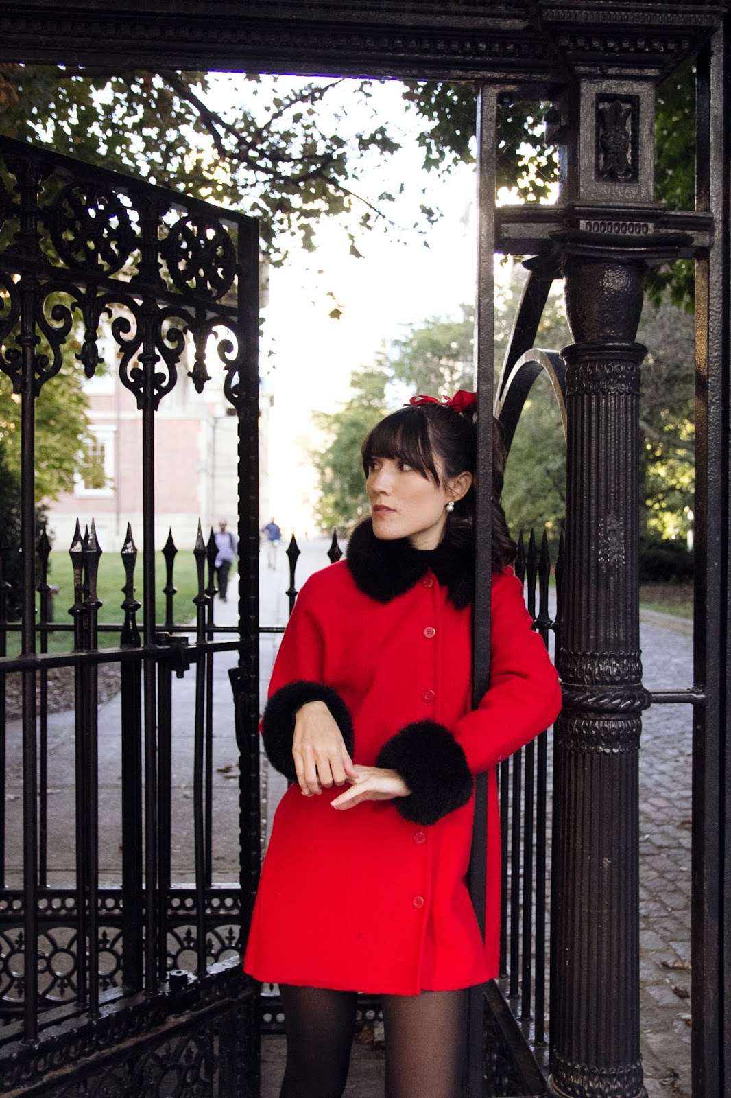 Red Coat | Carolina Pinglo