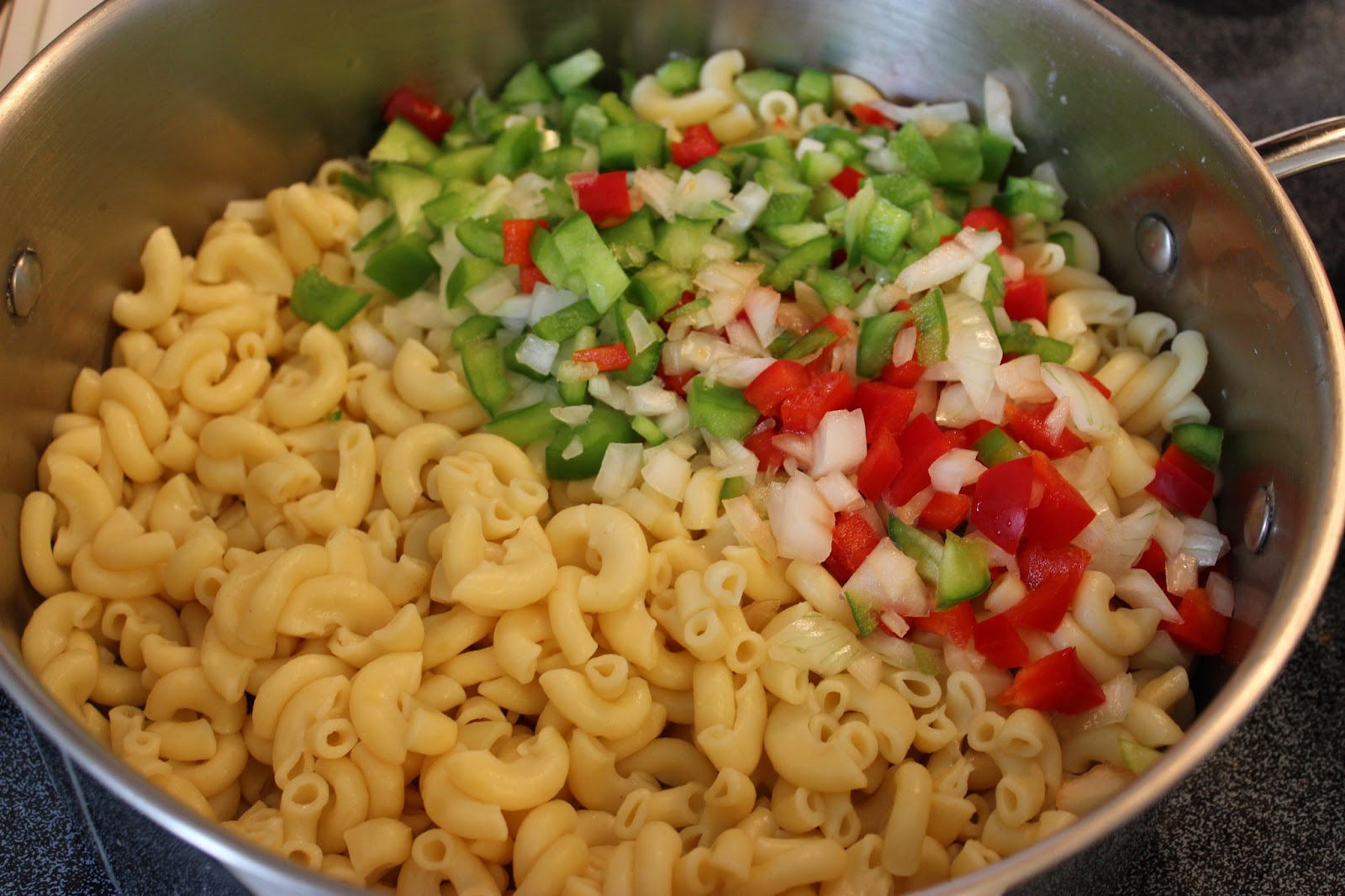 Sweet Tea and Cornbread Creamy Macaroni Salad!