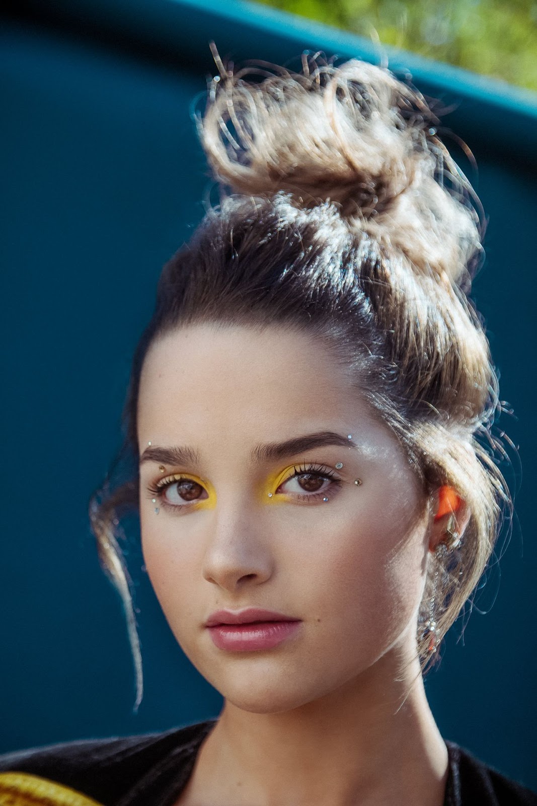 labels annie leblanc share