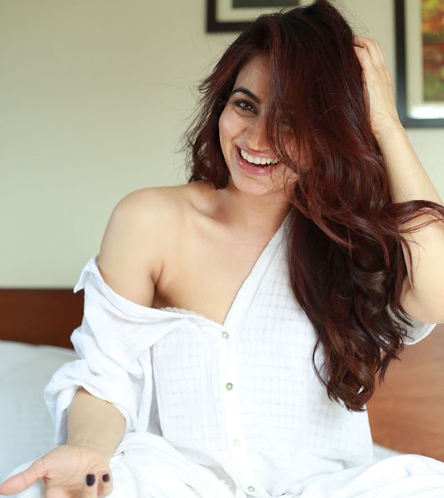 Aksha Pardasany