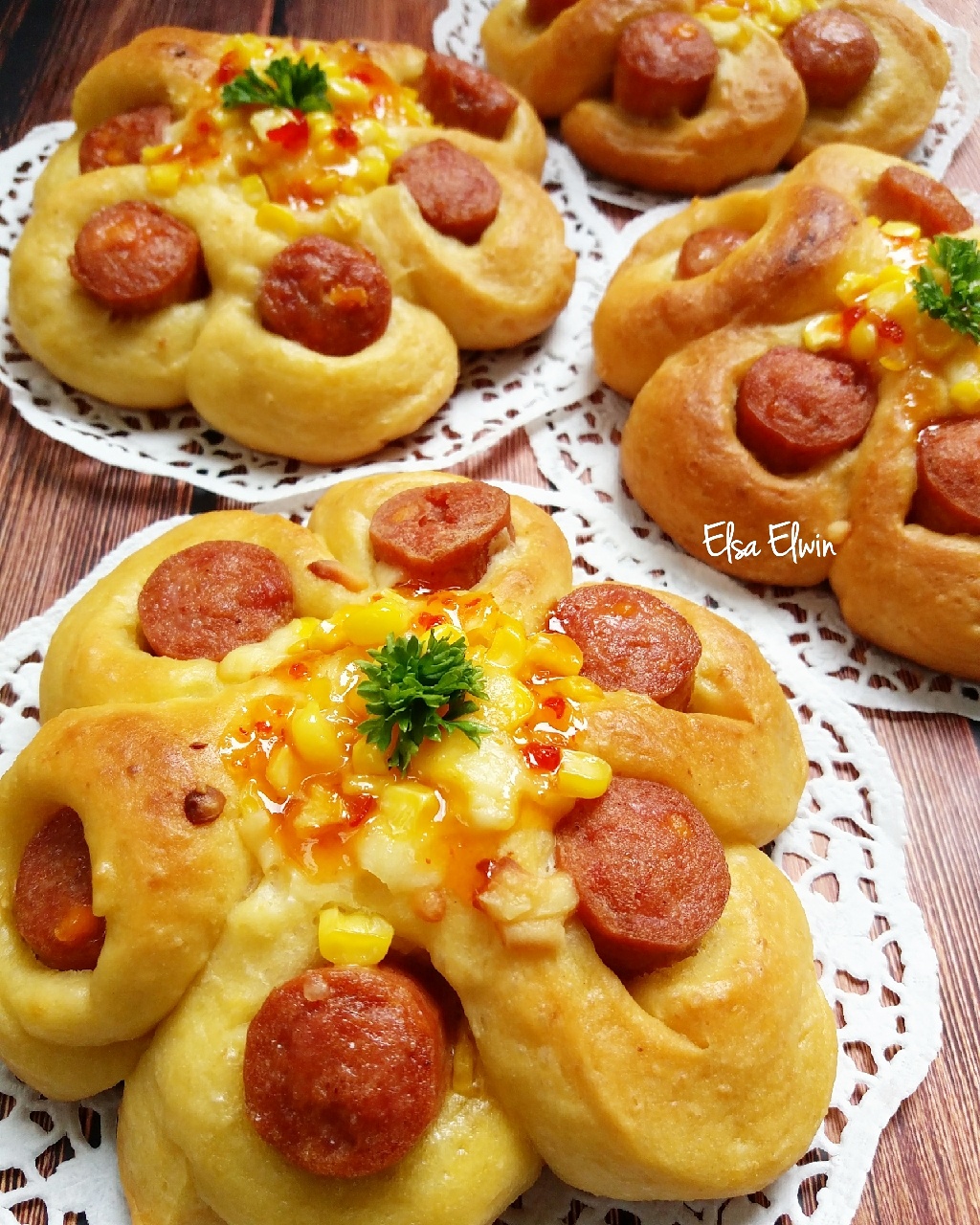 Elsa Elwin Flower Sausage Bun