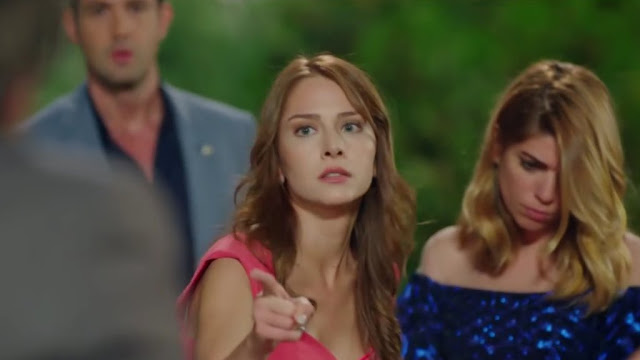 RATINGS: Me Robó Mi Vida, Función Estelar y más | lunes 28 de noviembre - Personajes De Me Robó Mi Vida En La Vida Real