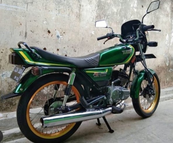 Foto Rx King Modifikasi Versi Standar Warna Hijau Botol