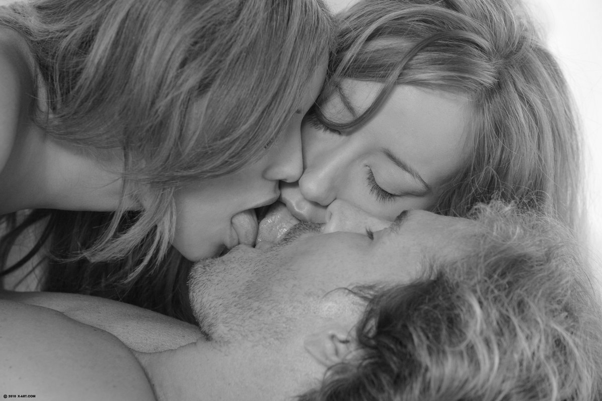 поцелуй с женщиной лесби фото 91