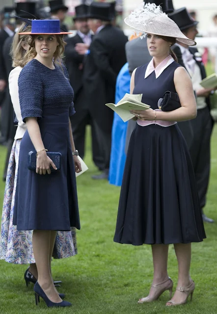 Queen ELizabeth, Sophie, Countess of Wessex, Princess Eugenie and Princess Beatrice at Royal Ascot at Ascot Racecourse. Fashions, Royal style, jewels