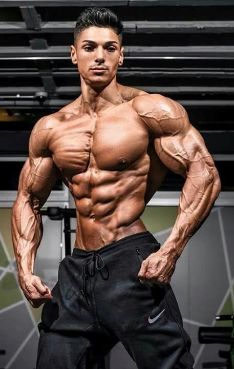 Andrei Deiu Bodybuilding