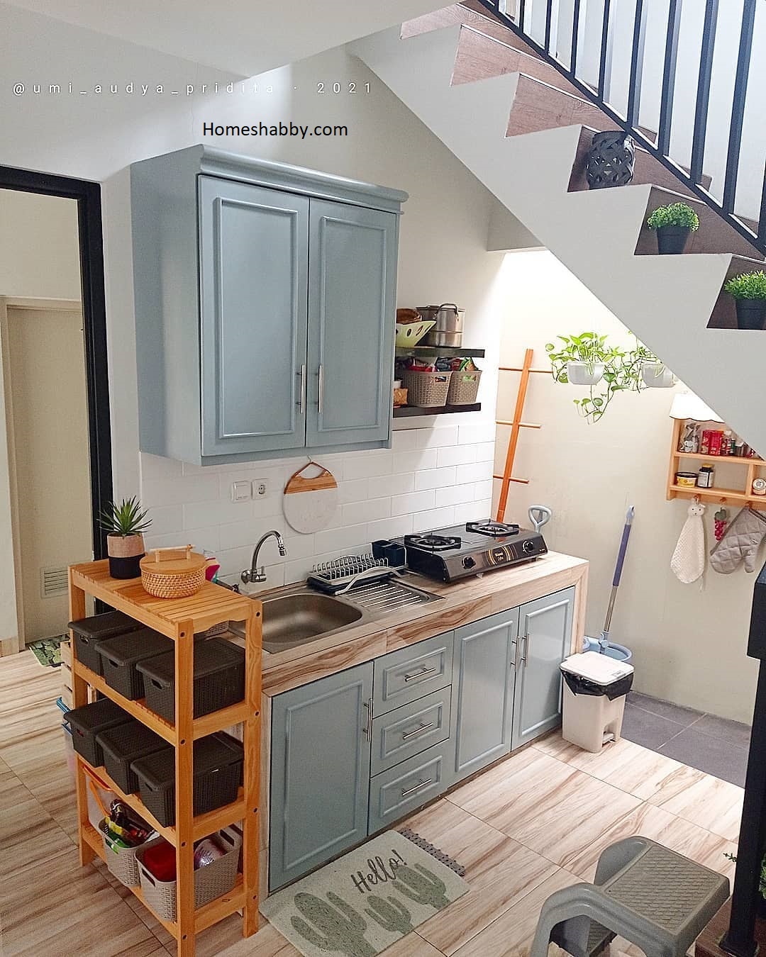 Desain dapur dekat kamar mandi