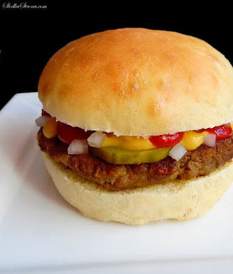 Domowy Hamburger jak z McDonald's - Przepis - Słodka Strona