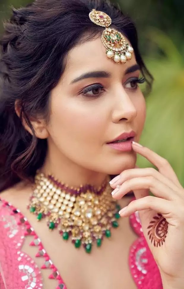 raashi-khanna-in-pink-lehenga raashi-khanna-in-pink-lehenga