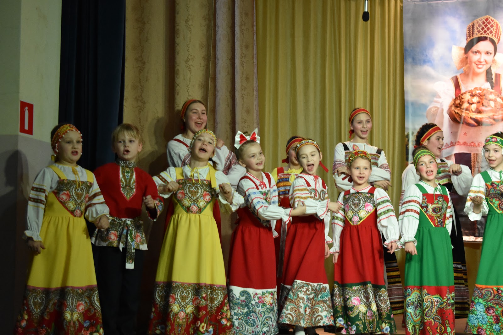 фольклорный ансамбль ладушки тула. фольклорный ансамбль ладушки тула. детский оркестр ладушки. ансамбль ладушки. фольклорный ансамбль ладушки тула.