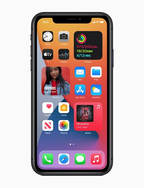 Apple_iphone11_ios14-springboard-widgets