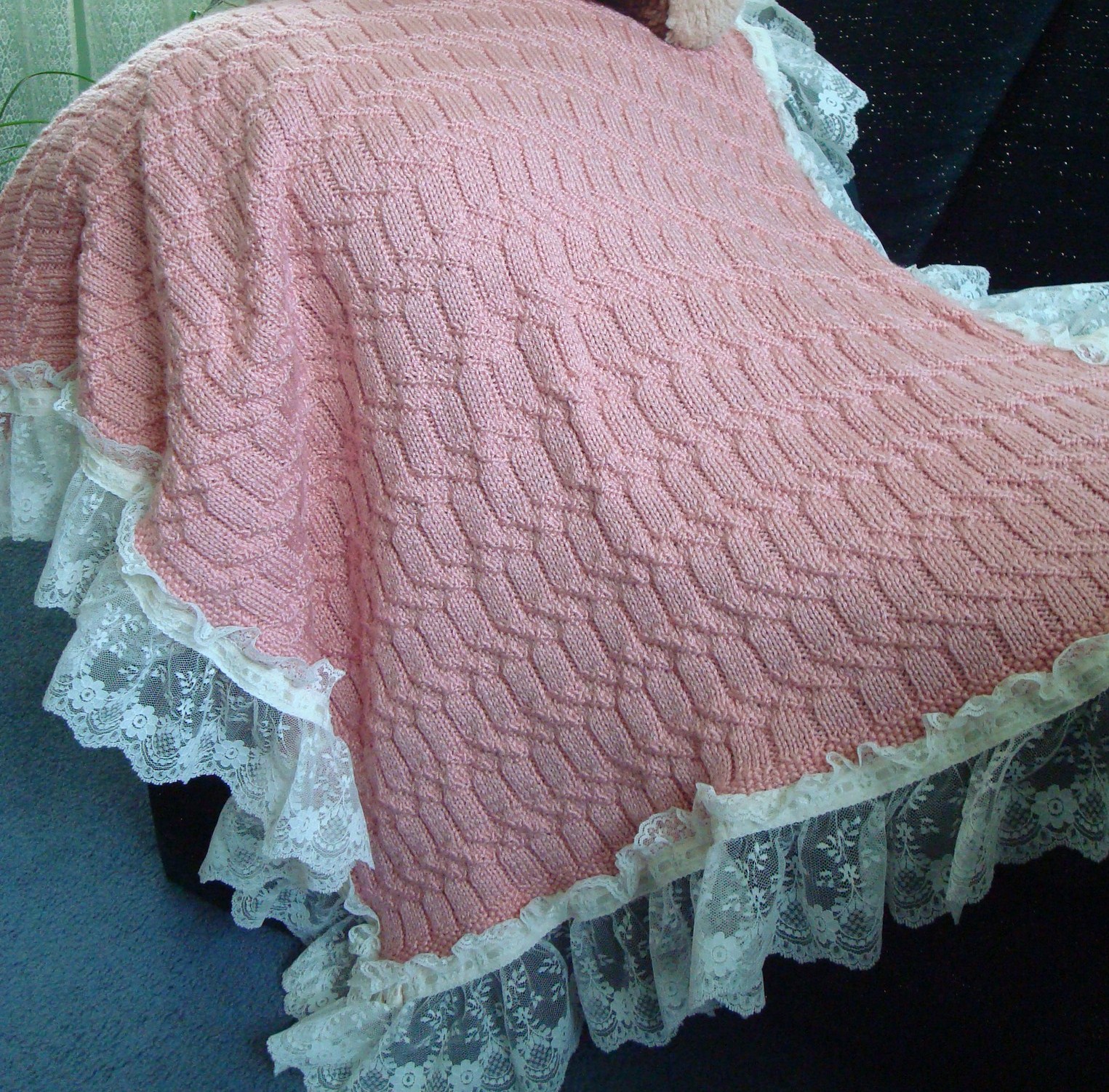 Adrialys Handmade Creations: Finished: Knitted Baby Blankets!!