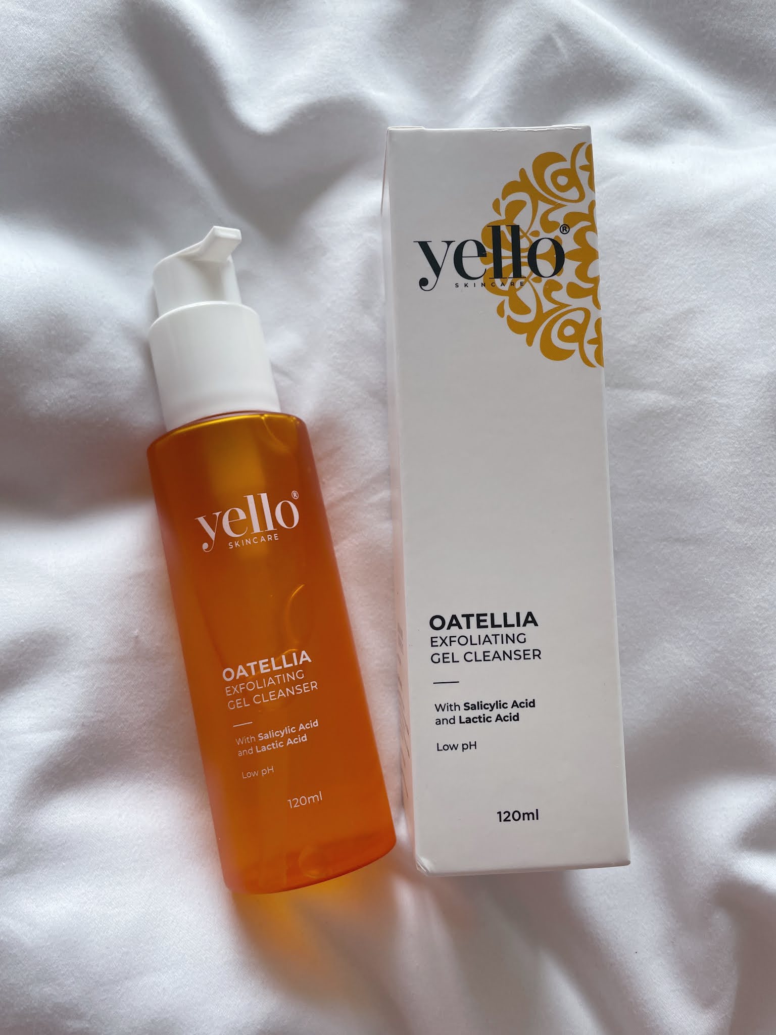 Yello Oatellia Exfoliating Gel Cleanser & Oatmino Refreshing Cream