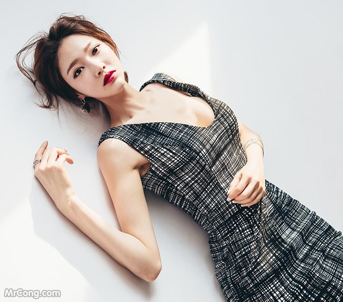 Beautiful Park Jung Yoon in the April 2017 fashion photo album (629 photos) photo 31-9