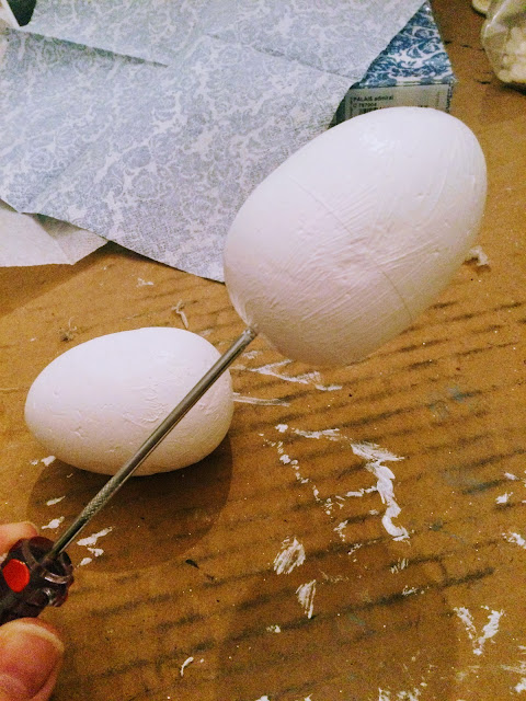 Painting egg