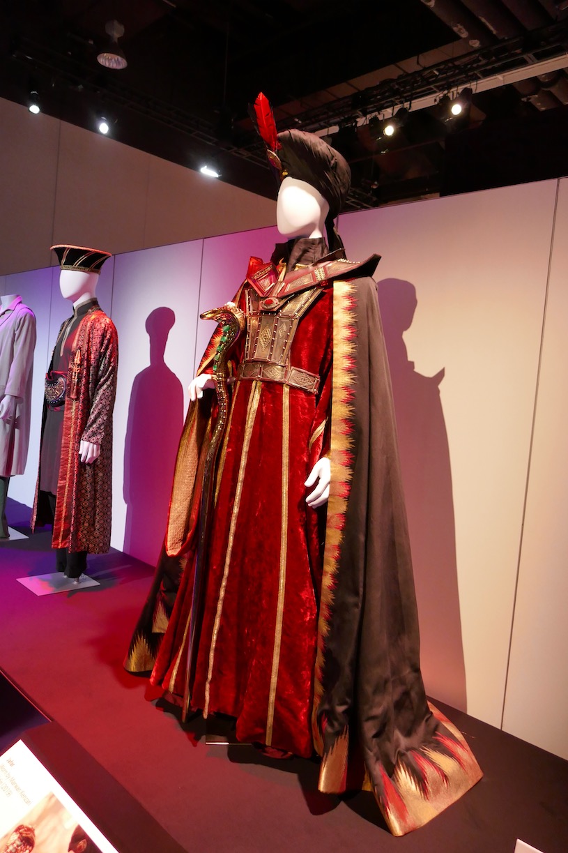 Hollywood Movie Costumes and Props Prince Ali, Princess Jasmine and