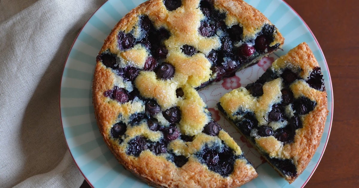 Playing with Flour: Blueberry buttermilk cake