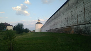 Ярославль - Белозерск - Медвежьегорск - Кижи - Петрозаводск - Сортавала - СПБ.