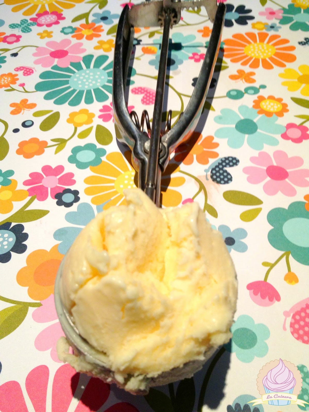 LA CUINERA Helado de vainilla en sandwich de galleta