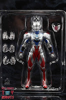 S.H. Figuarts Ultraman Z Alpha Edge Box 05