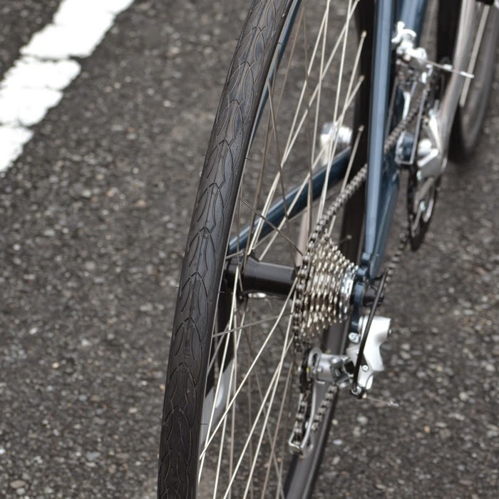 淡い光を放つCinelli(チネリ）ガゼッタ デラ ストラーダ | TWOPEDAL