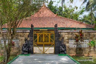 pesanggrahan nyi roro kidul kebumen