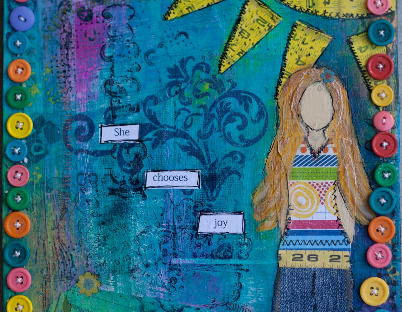 She choose. короткие цитаты на англ. Present perfect verbs. упражнения на he she. Woman choosing chocolate.