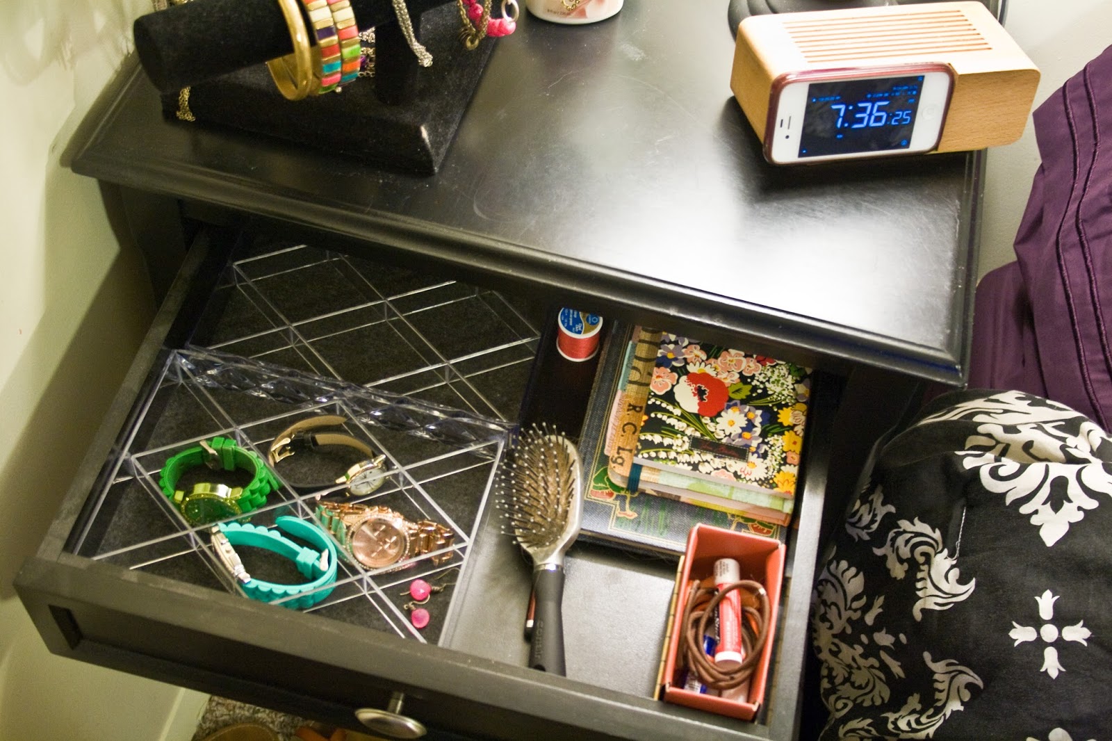 five sixteenths blog Wednesday Decor // Jewelry & Night Stand Organization