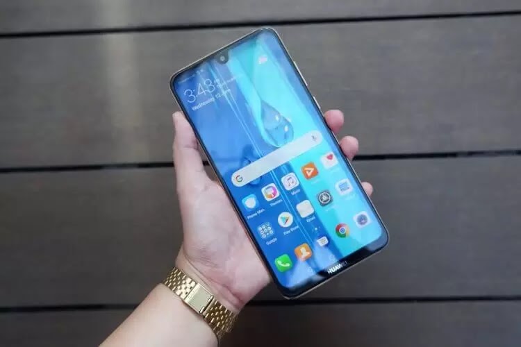 Huawei Y Max Is Quite Big For One Hands Use