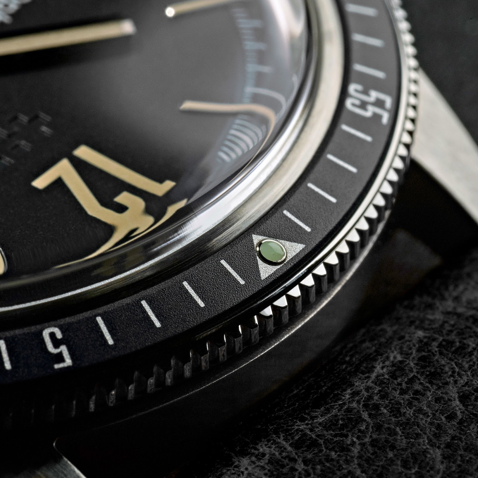 Christopher Ward's new C65 Trident Diver CHRISTOPHER%2BWARD%2BC65%2BTrident%2BDIVER%2B04