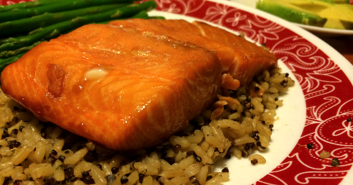 simply h² : 3 Ingredient Maple Salmon
