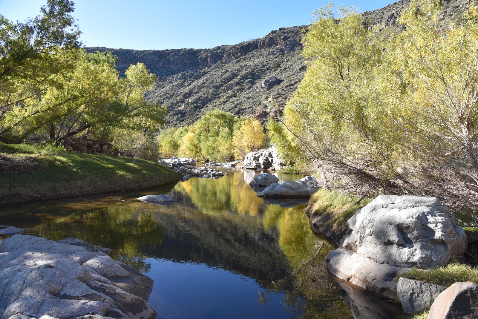 Arizona Hiking BADGER SPRINGS WASH TRAIL