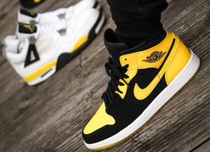 jordan 1 new love on feet