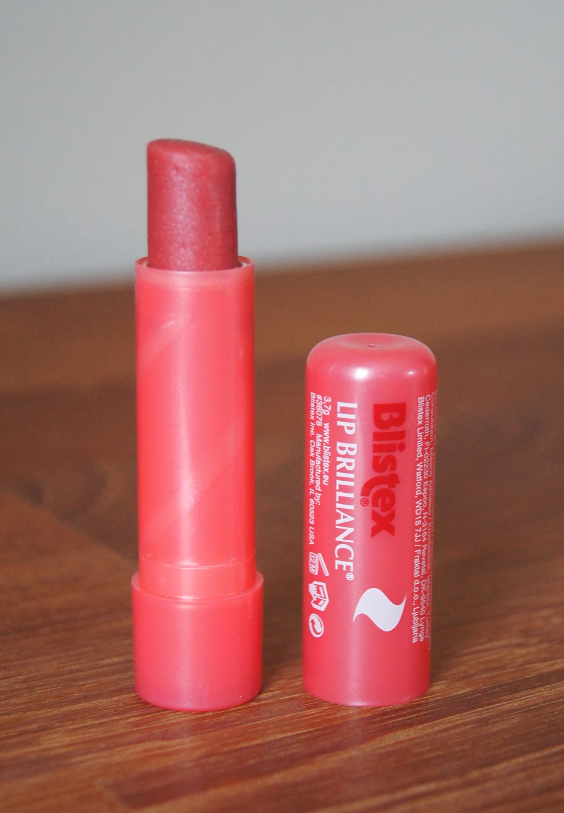 blistex blushing lip brilliance lip balm review