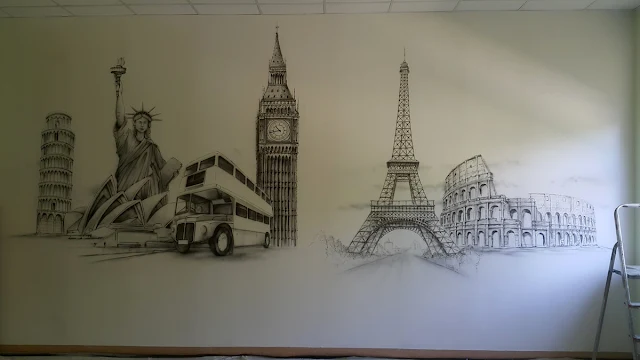 Mural w sali szkolnej, artystyczne malowanie sćian w szkołach, klasach, aranzacja klasy językowej, malowidło ścienne w sali jezykowej, mural czarno biały 