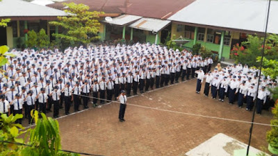 Menyigi Fasilitas SMPN 2 Kota Pariaman Tak Ada Aula, Saat Acara Wali murid Terpaksa Berdiri