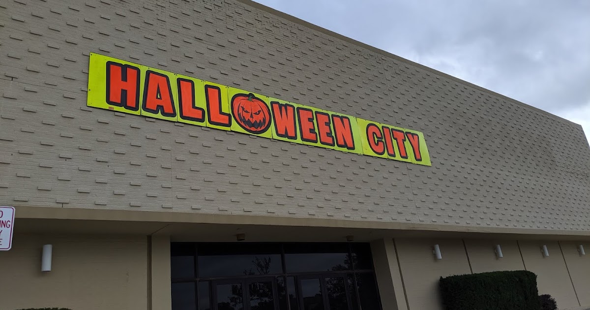Robert Dyer Bethesda Row Halloween City opens at Montgomery Mall