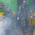 Cegah Malaria di Perbatasan, Satgas Yonif 516/CY Gelar Foging di Kampung Tetop