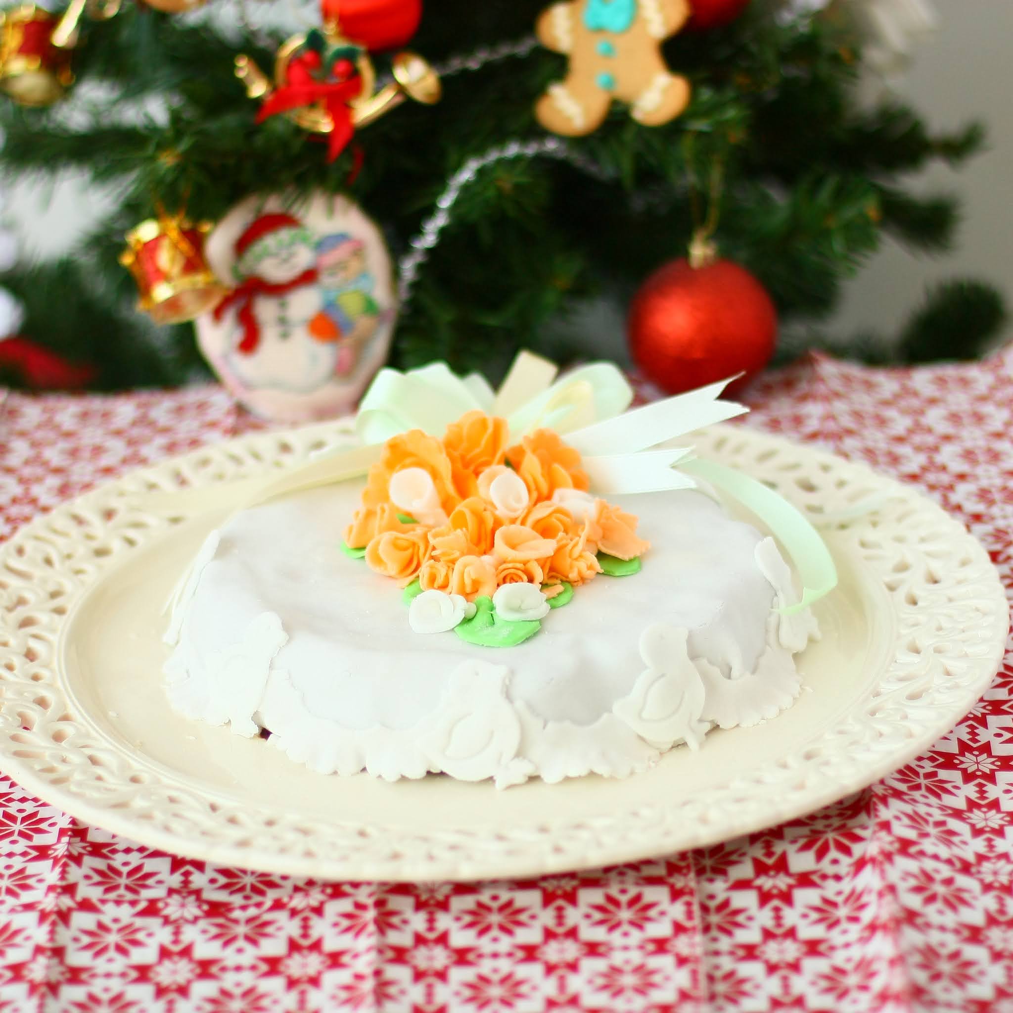 Swapna's Cuisine Fondant Icing Recipe (Eggless)