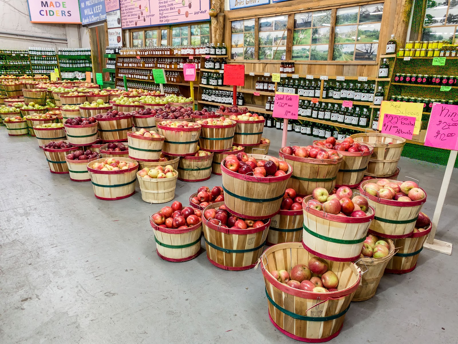 Bubba's Garage Carver's Orchard