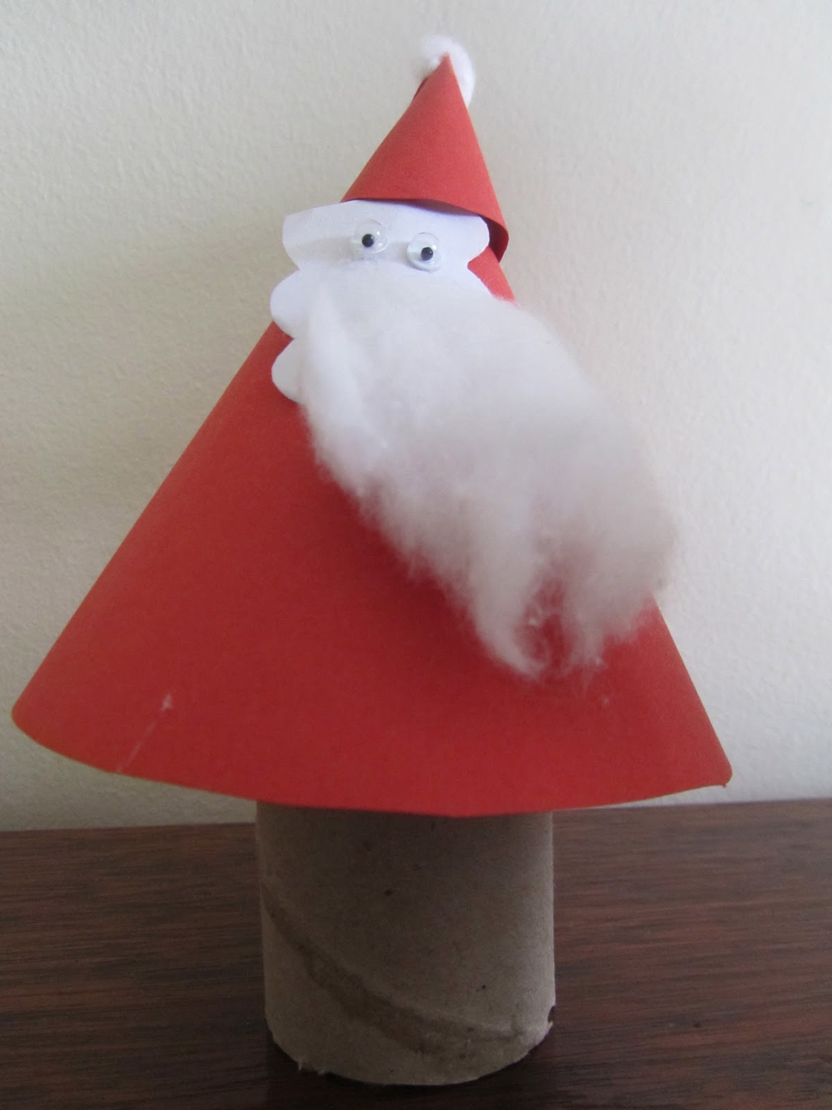 My Mama Day How to make a Santa Claus with a toilet paper roll