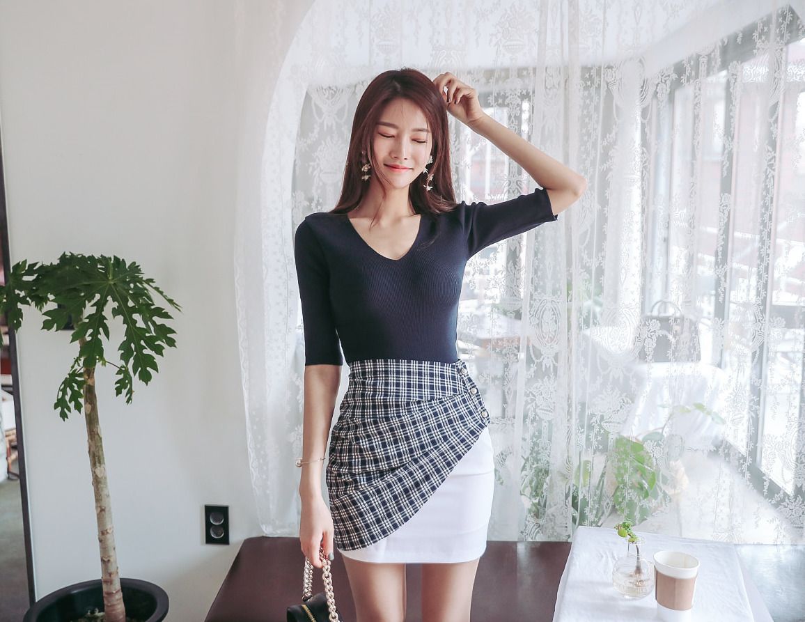 Park Jung Yoon 2019-12-04 - Casual Indoor Set - Truepic.Net