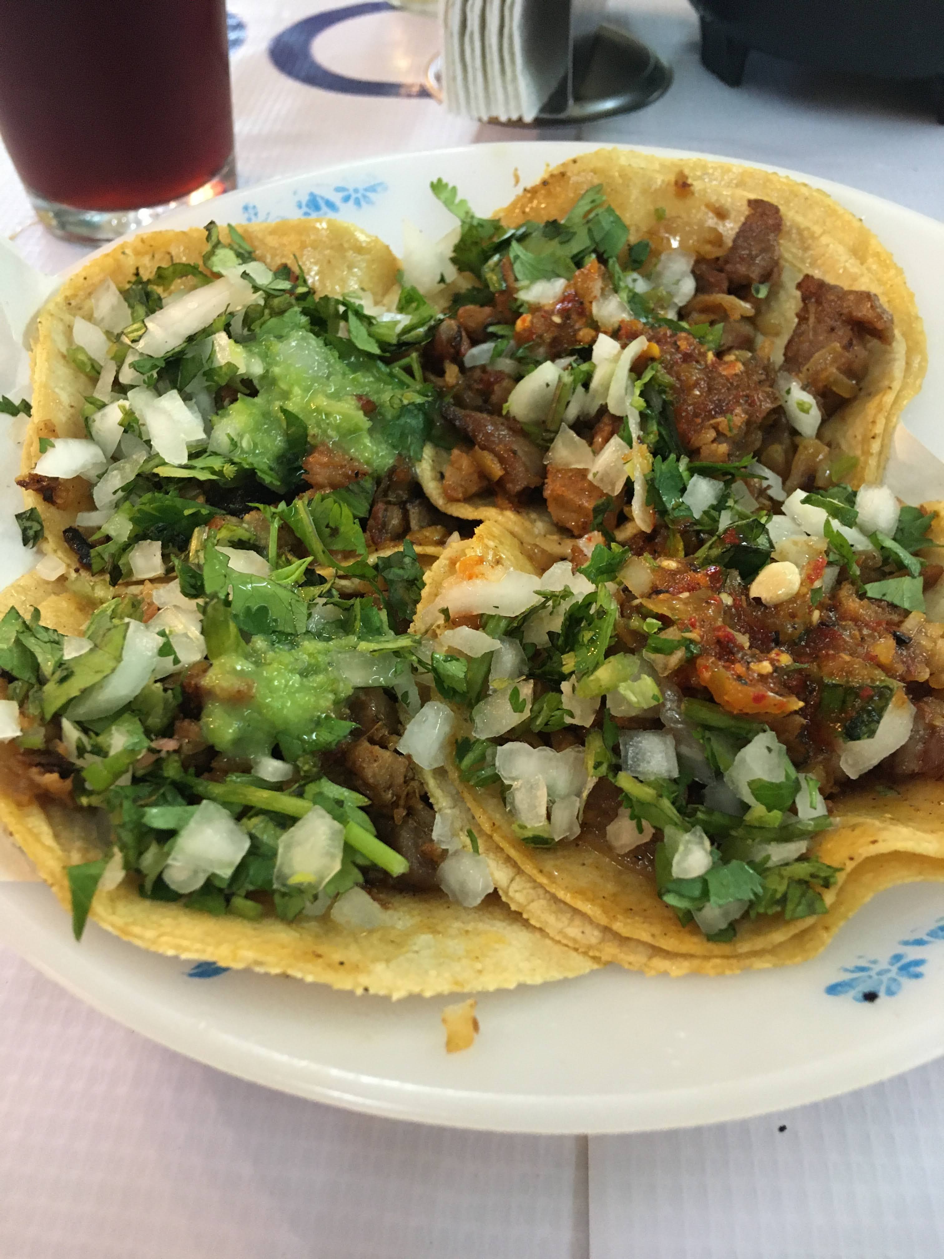 Laconada Tortas el Paisa (e a confusión e os tacos que non saen nos